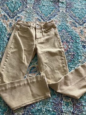 Banana Republic Women's Skinny Jeans in Khaki